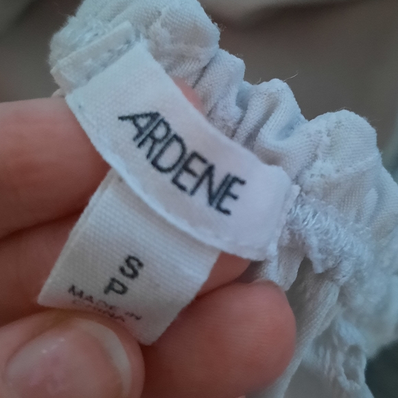 ✨️💕 Ardene Patterned Strapless White Loose Crop Top Womens Small - Picture 4 of 4